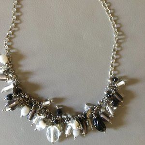 NECKLACE BLACK AND GRAY RHINESTONES